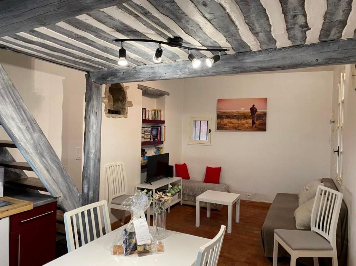 Studio Cosy Dans Le Centre-Ville Historique L'Isle-sur-la-Sorgue Exterior photo