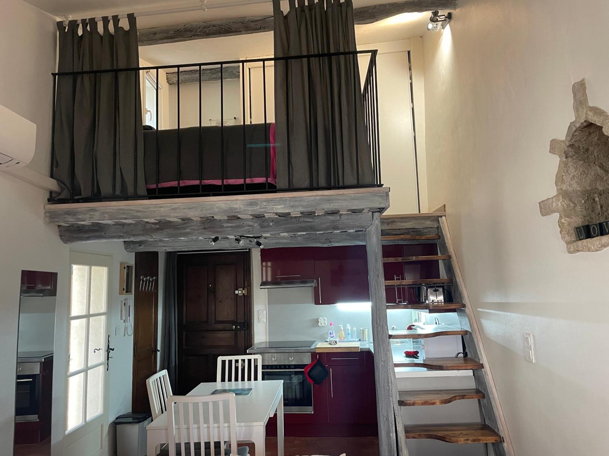 Studio Cosy Dans Le Centre-Ville Historique L'Isle-sur-la-Sorgue Exterior photo
